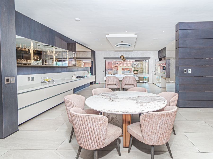 6 Bedroom Property for Sale in Birdwood Estate North West